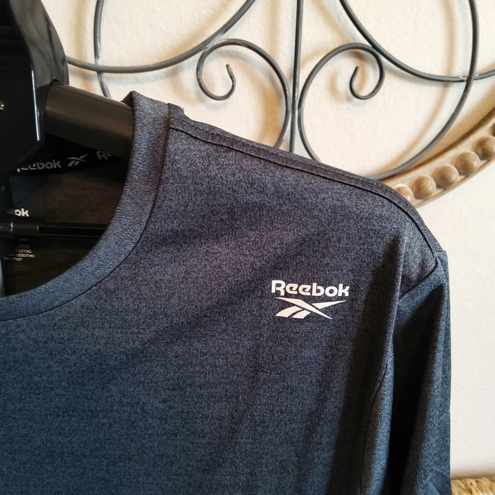 Reebok Men's Charcoal Tee - Picture 2 of 4